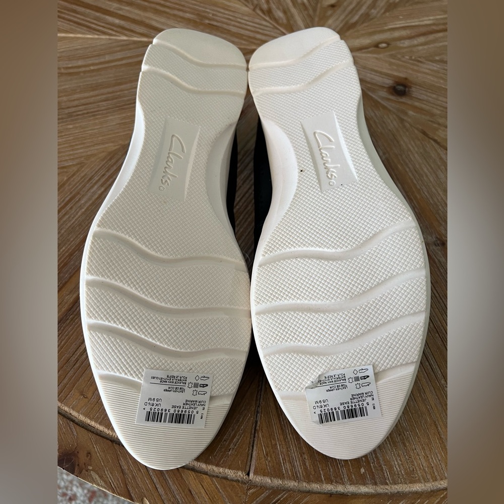 Clarks shoes - Picture 5 of 5